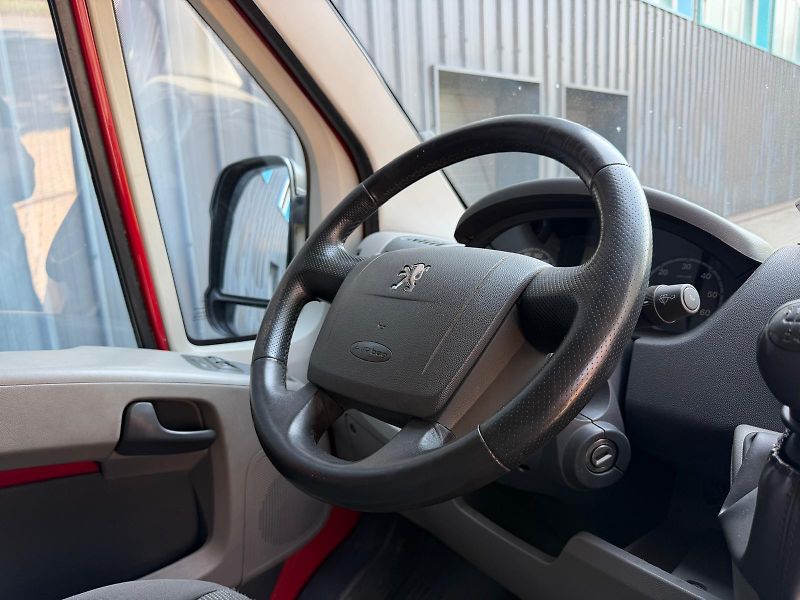 Peugeot Boxer 2,2 HDi L1H1  - fotka 15 z 18