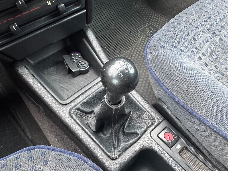 Citroën Xantia (2000) 2.0 HDI 66 KW STK - fotka 27 z 43