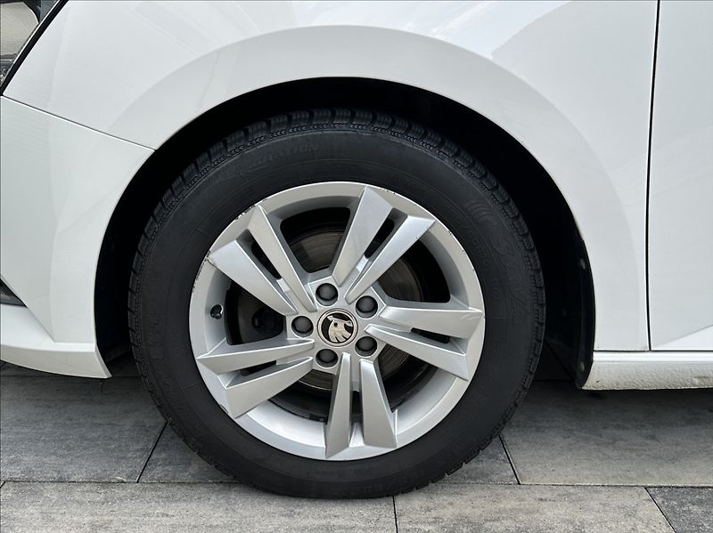 Škoda Fabia 1,0 TSI 95PS  Ambition Top - fotka 43 z 54