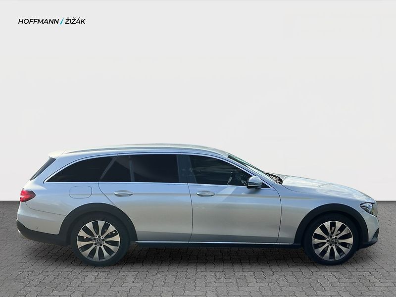 Mercedes-Benz Třídy E 220 d ALL TERRAIN 4MATIC - fotka 4 z 24
