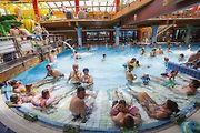 Aquapark Tatralandia pod Tatrami mimo jiné nabízí čtrnáct venkovních i krytých bazénů s termální nebo mořskou vodou.