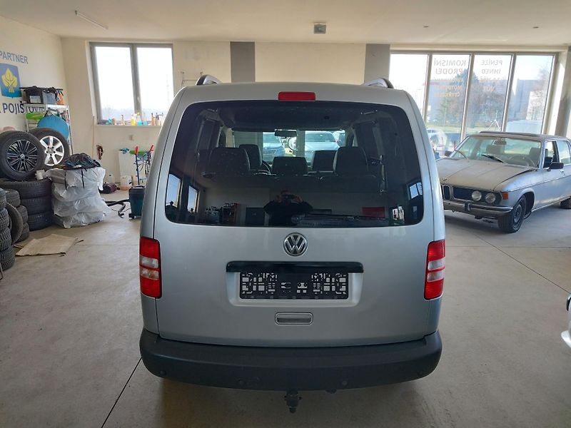 Volkswagen Caddy (2011) 2,0TDI,4X4,KLIMA,ALU,7MÍST - fotka 7 z 28