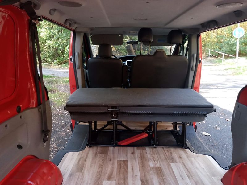 Renault Trafic 2,0 D 9 MÍST, TZ, kamera ! - fotka 16 z 28
