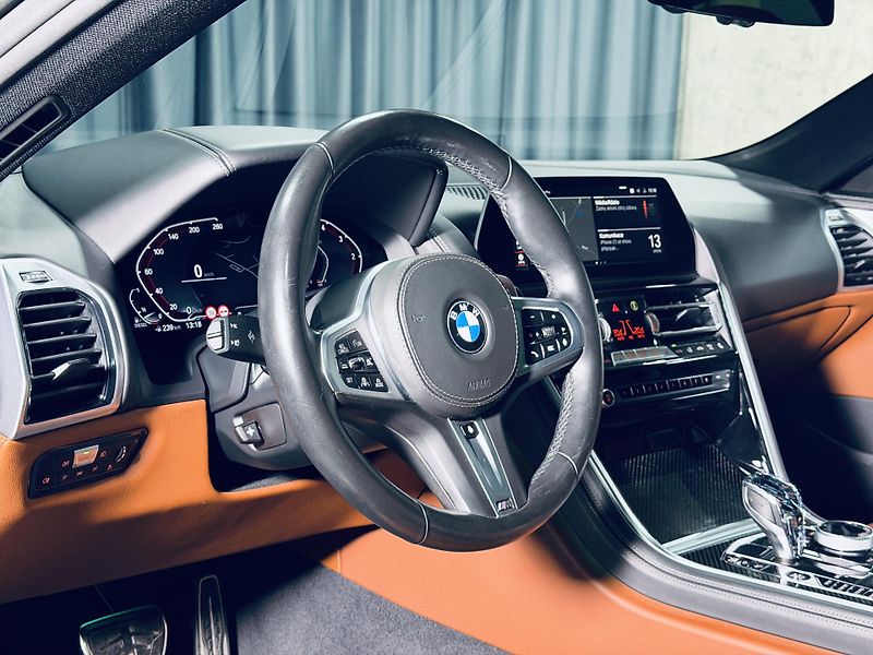 BMW Řada 8 (2021) 840d*xDRIVE*HUD*NEZ.TOP*PANO - fotka 16 z 39