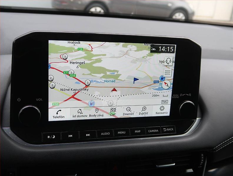 Nissan Qashqai (2022) N-Connecta 1.3 DIG-T - fotka 13 z 20