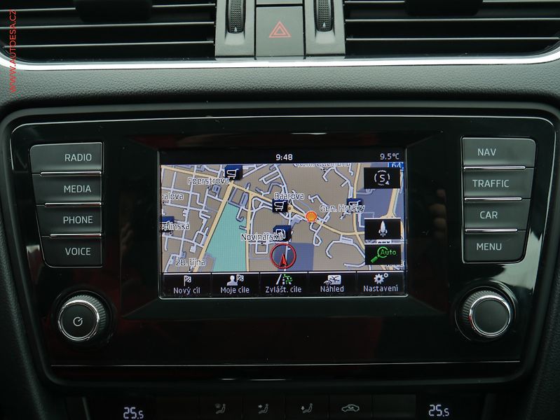 Škoda Octavia (2014) 2.0 TDI, DSG - fotka 19 z 24