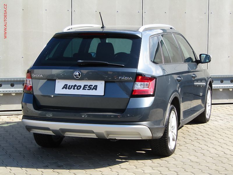 Škoda Fabia (2016) 1.2 TSi, ČR, Výhř.sed. - fotka 4 z 18