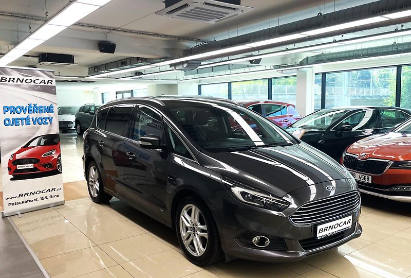 Ford S-MAX Titanium 132kW AT AWD, 7 MÍST - fotografie inzerátu
