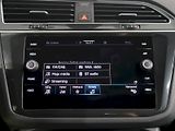 Volkswagen Tiguan (2021) R-LINE 2.0TSI 140KW 4x4 DSG - náhled 24