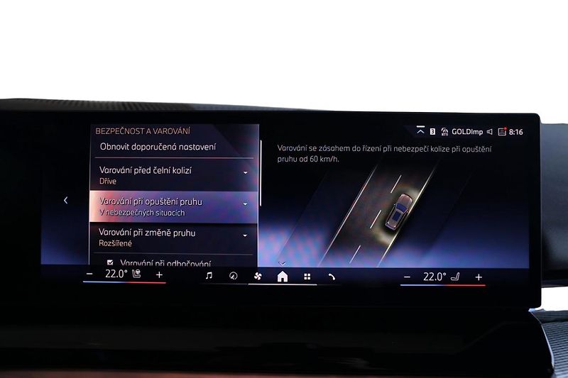 BMW Řada 5 530e xDrive Touring - fotka 14 z 32