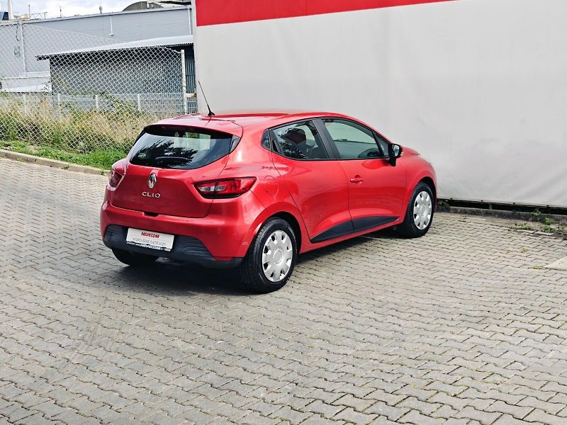 Renault Clio (2015) 1,2 16V 54 kW Limited - fotka 34 z 40