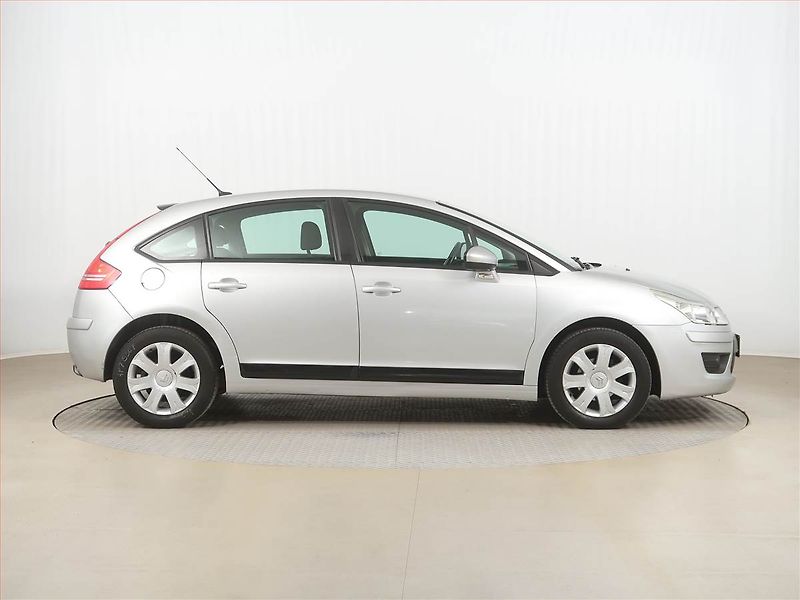 Citroën C4 (2010) 1.4 16V, nová STK, CZ doklady - fotka 6 z 14