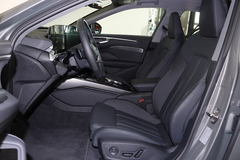 Audi A6 Avant TDI quattro 150 kW Stronic - fotka 11 z 24