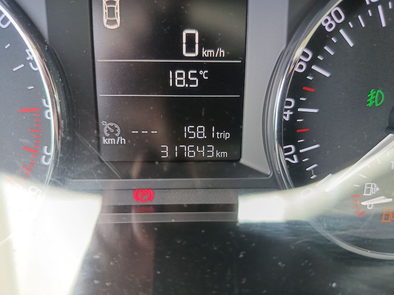 Škoda Octavia III 1.6 TDI - fotka 38 z 40