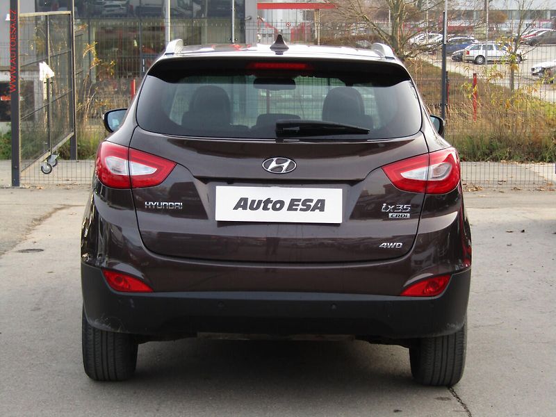 Hyundai ix35 (2015) 2.0 CRDi 4X4, Style, AT - fotka 5 z 19