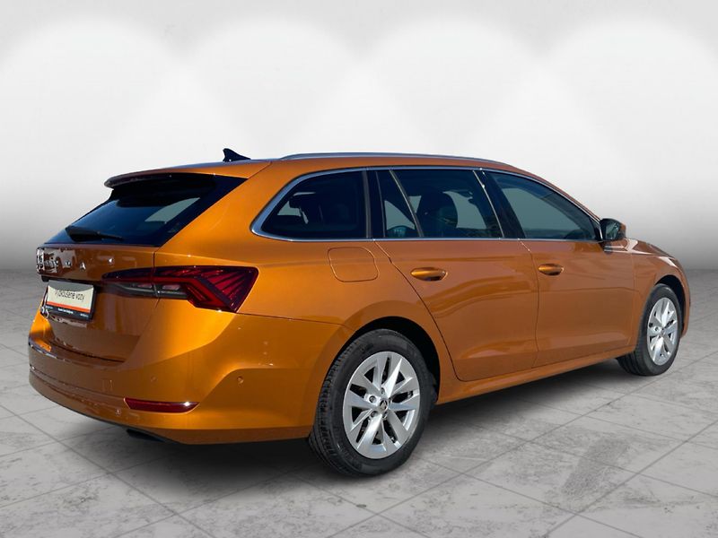 Škoda Octavia COMBI 2.0 TDi DSG 7st. STYLE P - fotka 2 z 25