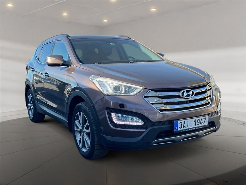 Hyundai Santa Fe 2,2 CRDI 4x4 Premium - fotka 1 z 25