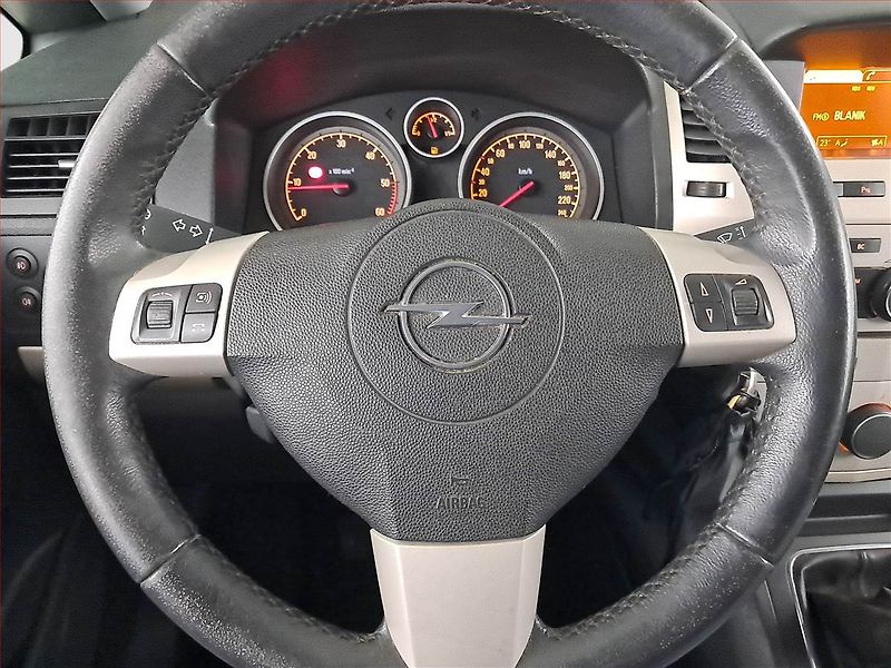 Opel Zafira (2008) 1.7 CDTI, 7 míst, Serv.kniha - fotka 18 z 19