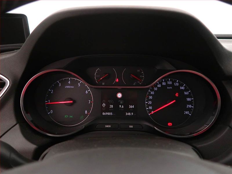 Opel Grandland X (2018) 1.2 Turbo, ČR,1.maj - fotka 9 z 14