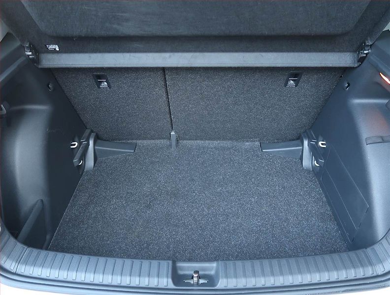 Škoda Fabia (2023) Style 1.0 TSI, ČR,1.maj - fotka 12 z 15