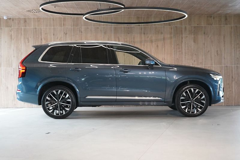 Volvo XC90 B5 PLUS Bright, Vzduch, 360° - fotka 6 z 50