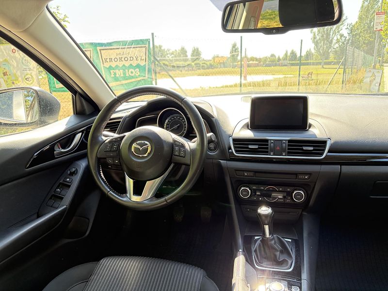 Mazda 3 2.0 Center-Line - fotka 16 z 20