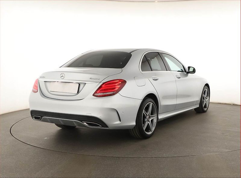 Mercedes-Benz Třídy C (2019) C 220 d 4MATIC - fotka 5 z 19