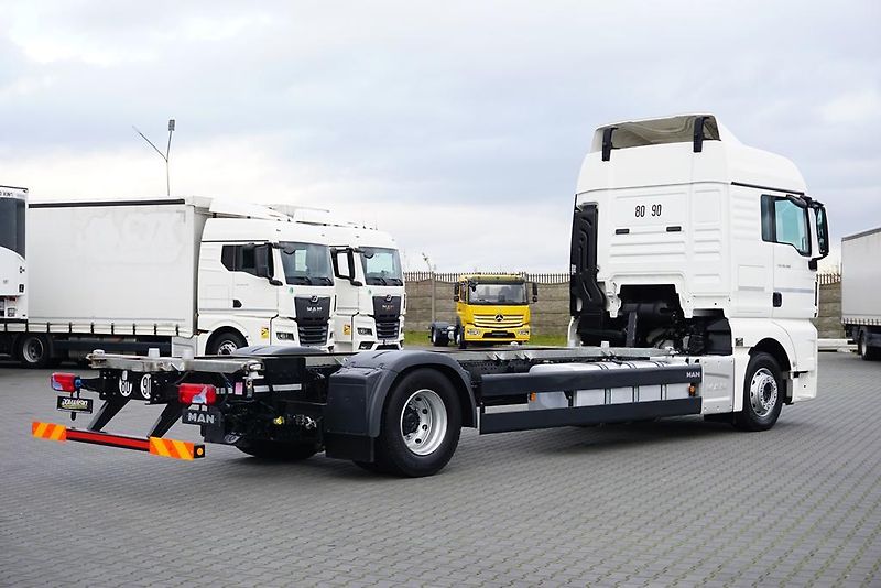 MAN TGX (2019)  18.460 / ACC / E 6 / XLX /  B - fotka 6 z 48