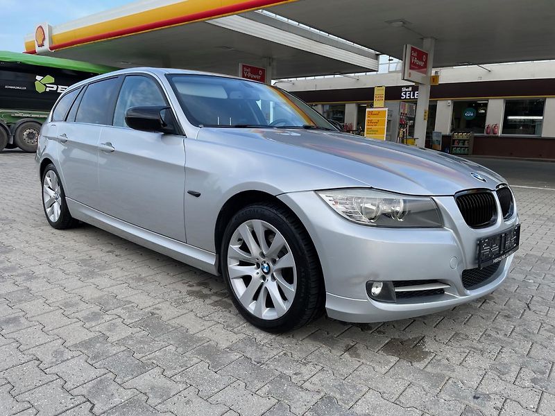 BMW Řada 3 (2012) 318 d - fotka 4 z 17