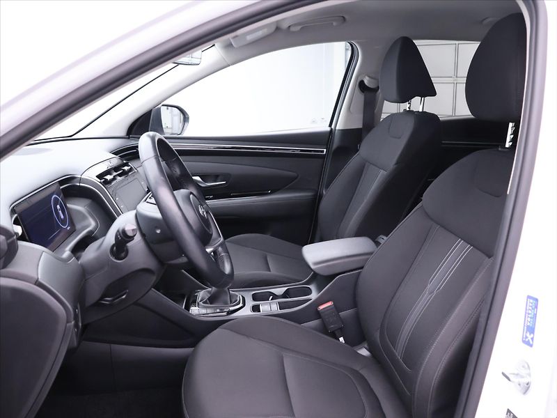Hyundai Tucson 1,6 T-GDI 110 kW Smart DPH 1.M - fotka 10 z 29