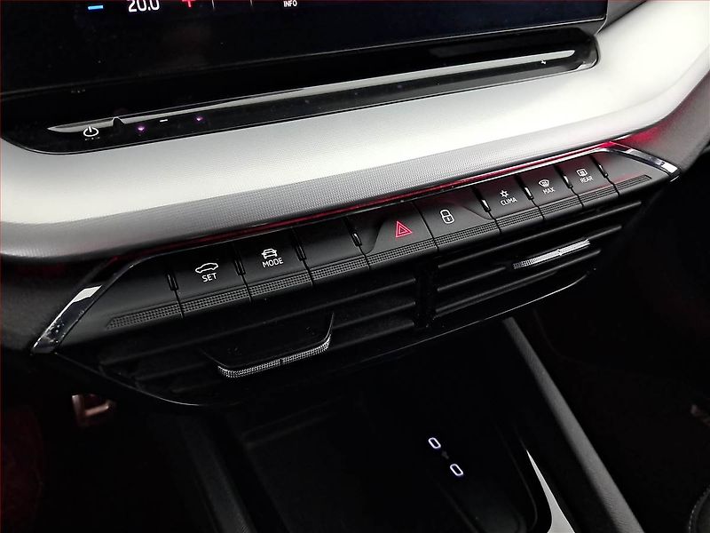 Škoda Octavia (2021) 1.0 TSI, Serv.kniha, Navi - fotka 18 z 21