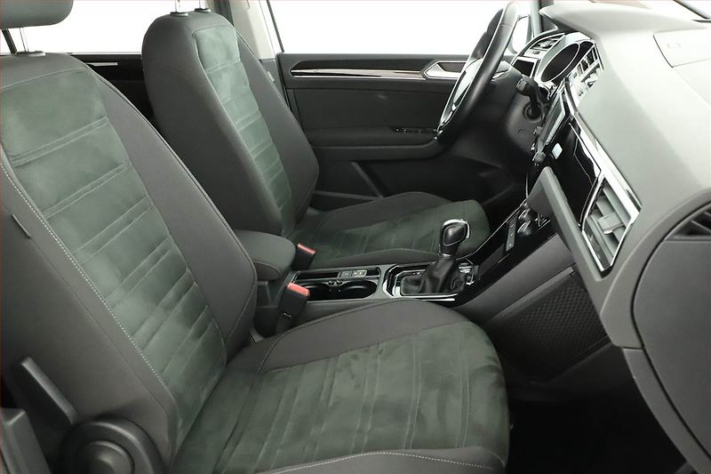 Volkswagen Touran (2016) Highline 2.0 TDI, Automat - fotka 7 z 17