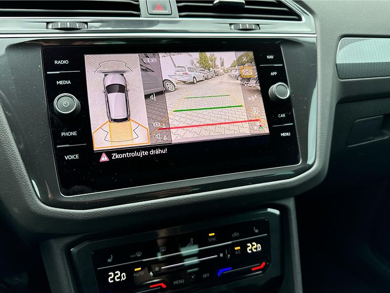 Volkswagen Tiguan 2,0 TDI 110 kW Business Premiu - fotka 16 z 22