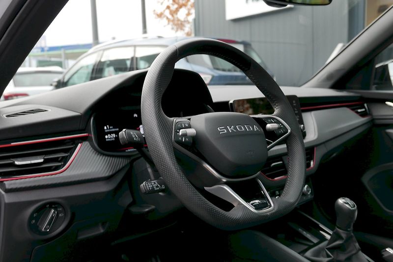 Škoda Kamiq (2025) 1.0 TSI 85 kW M6° Monte Carlo - fotka 20 z 35