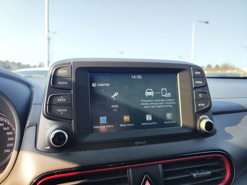 Hyundai Kona 1.0 T-GDI/88kW Premium Red - fotka 17 z 33