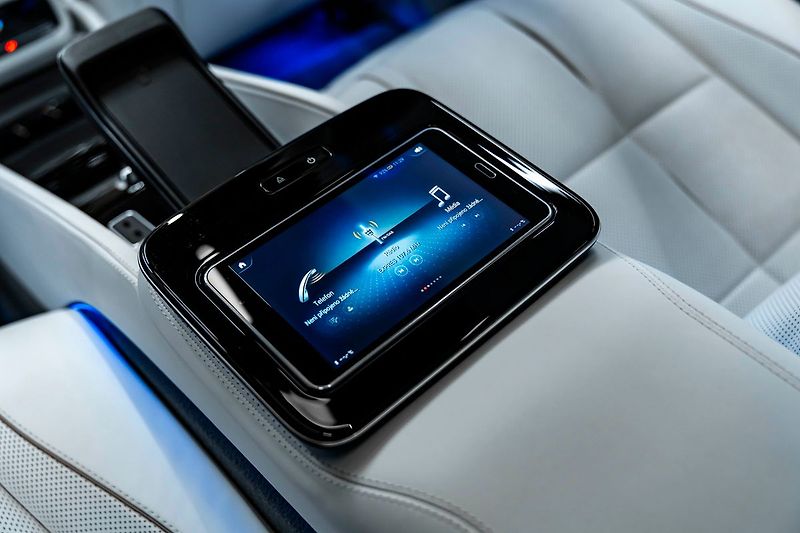Mercedes-Benz GLS 4MATIC Maybach - fotka 23 z 32