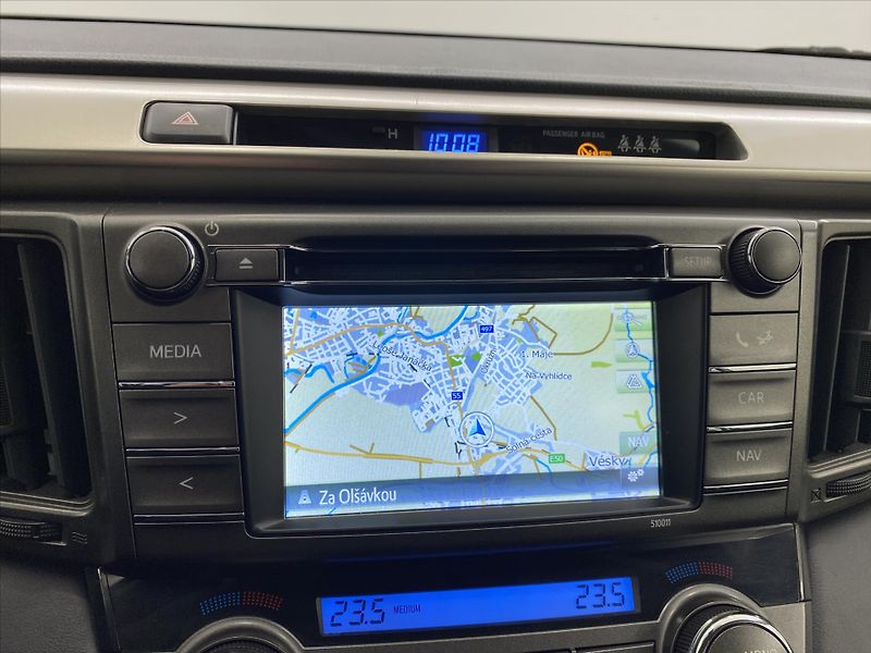 Toyota RAV4 2,0 VVT-i 4X4 - fotka 16 z 25