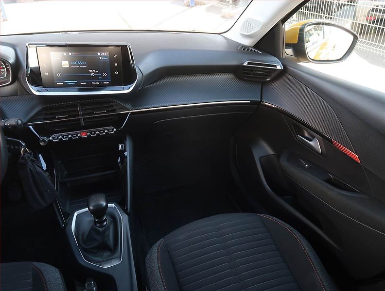 Peugeot 208 (2020) 1.2 PureTech, Serv.kniha - fotka 8 z 21