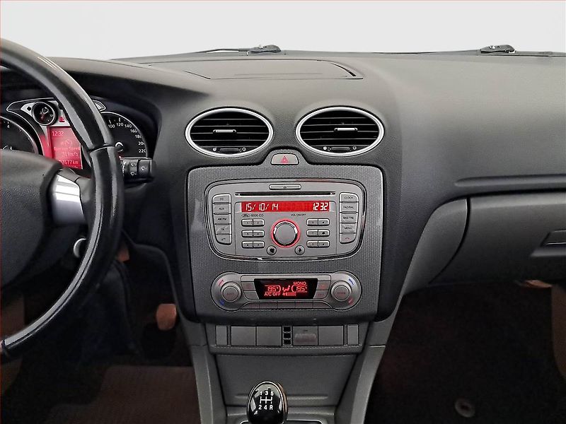 Ford Focus (2009) 1.6 16V, po STK, jezdí výborně - fotka 12 z 18