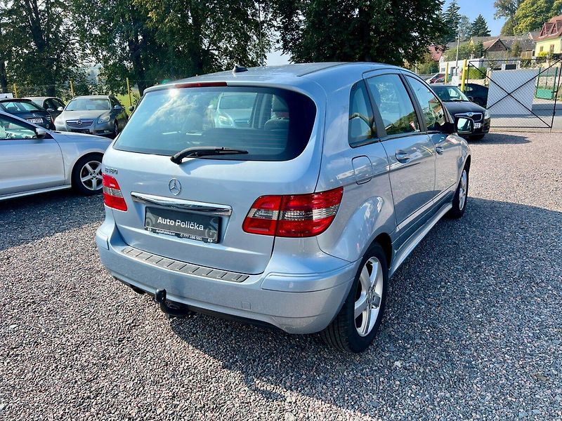 Mercedes-Benz Třídy B (2009) 85 kW Klima,Výhřevy - fotka 5 z 19