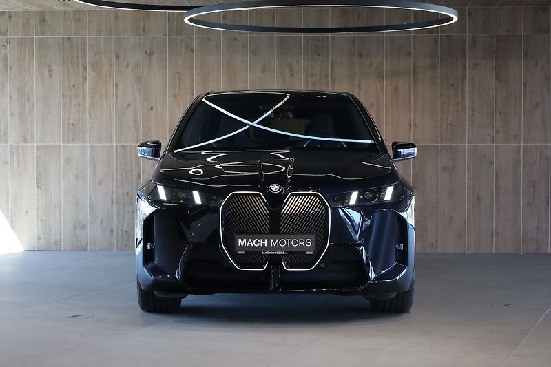 BMW Ostatní xDrive60, Masáž, Ventilace - fotka 2 z 41