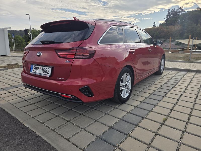 Kia Ceed (2021) ZÁRUKA, SERVISKA KIA  - fotka 4 z 8