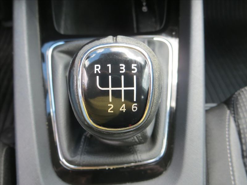 Škoda Octavia 2,0 TDI 85kW Ambition ČR - fotka 14 z 24