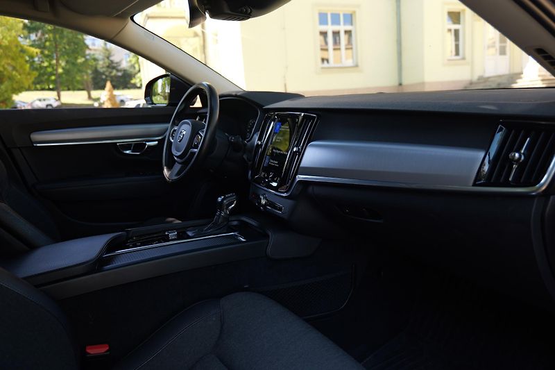 Volvo V90 D4 AWD Diesel NezTopení Záruka - fotka 14 z 35
