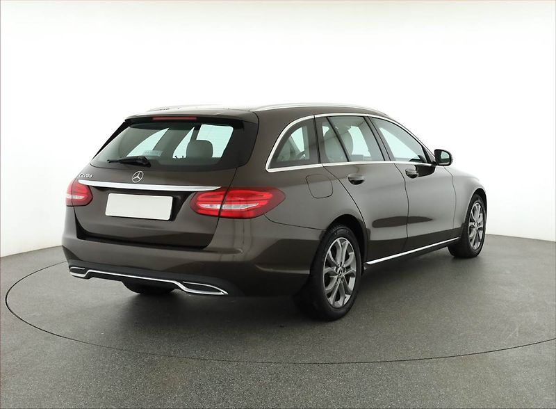 Mercedes-Benz Třídy C (2017) Avantgarde C 220 d BlueEff. - fotka 5 z 19