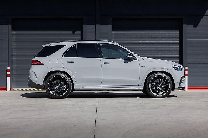 Mercedes-Benz GLE (2024)  GLE 53 AMG SUV 4Matic+ - fotka 6 z 61