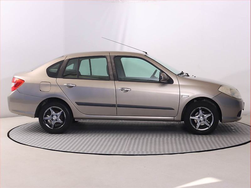 Renault Thalia (2009) 1.2 16V, Serv.kniha, nová STK - fotka 6 z 14
