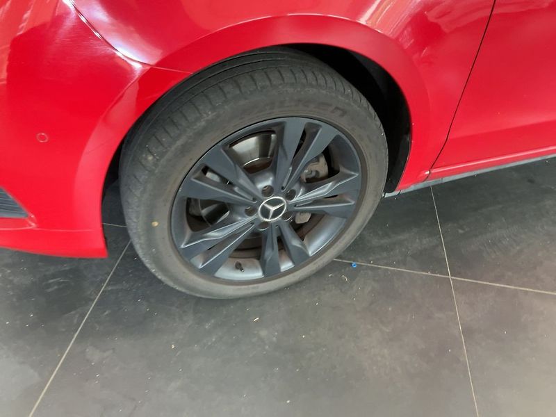 Mercedes-Benz Třídy V (2016) 250d lang 4Matic Avantgarde Ed - fotka 9 z 23