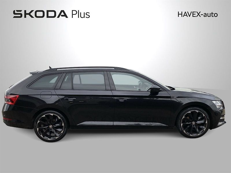 Škoda Superb (2021) Combi 2.0 TDI 4x4 DSG Sportlin - fotka 38 z 40