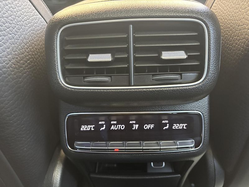 Mercedes-Benz GLE (2023) 400d 4MATIC 9GTRONIC AMG Paket - fotka 19 z 166